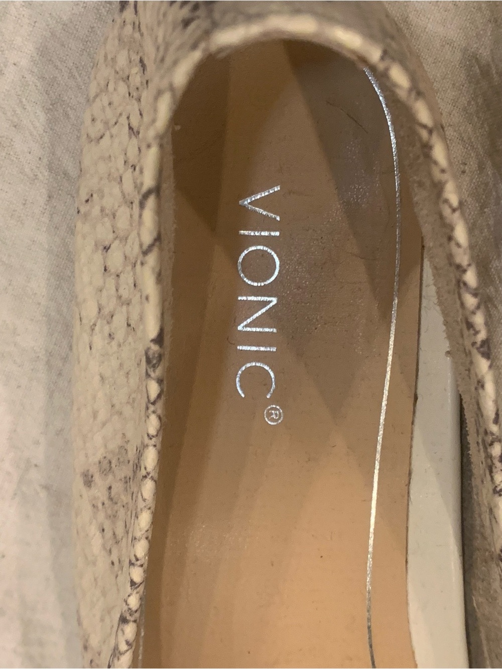 Vionic Callisto Ballet Flats Cream Embossed Snake Skin Leather Orthotic - Picture 10 of 14